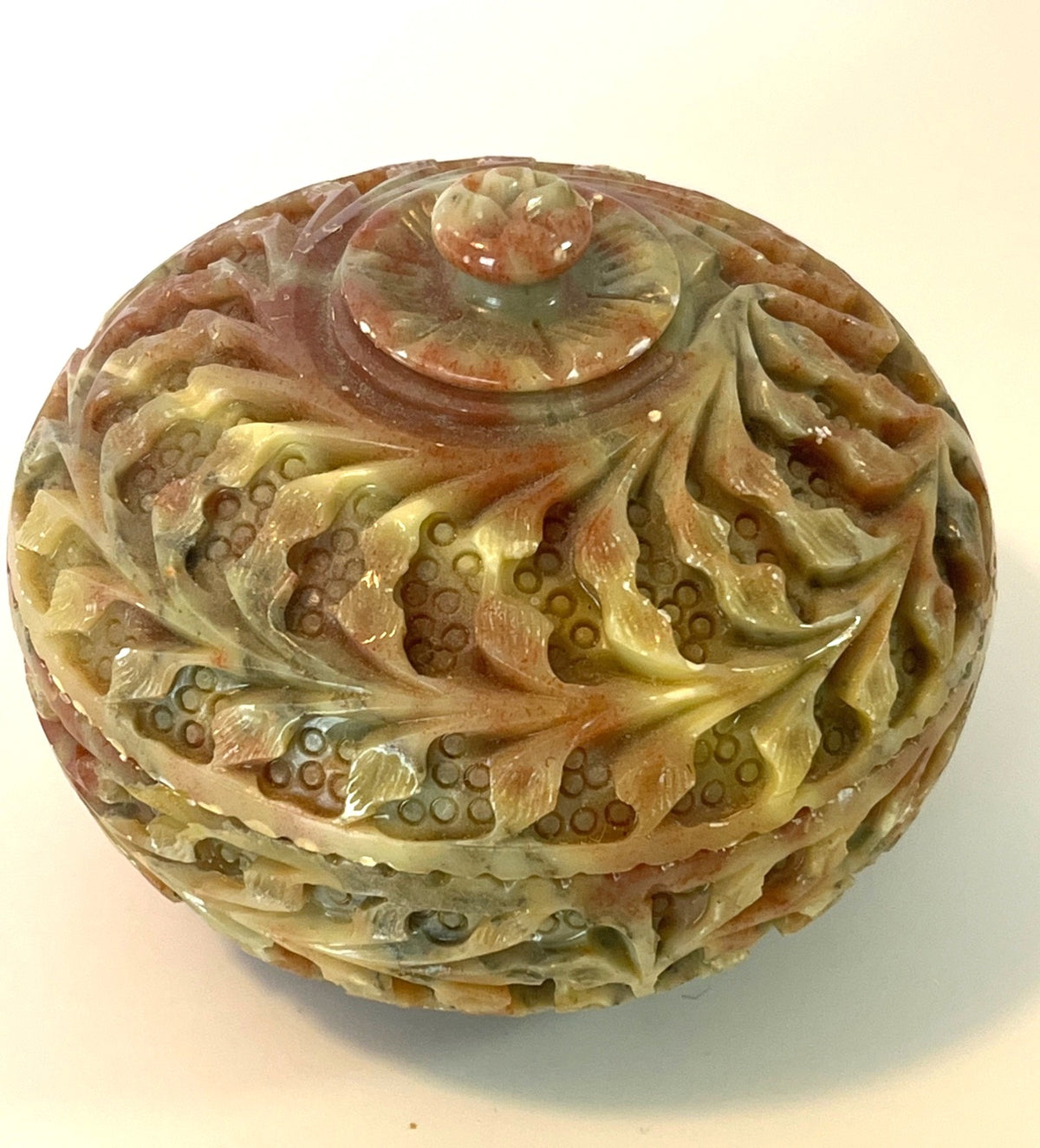 Onyx Hand-Carved Multicolor Decorative Lidded Bowl/Trinket Box 3D Floral Design 4.25" Diameter