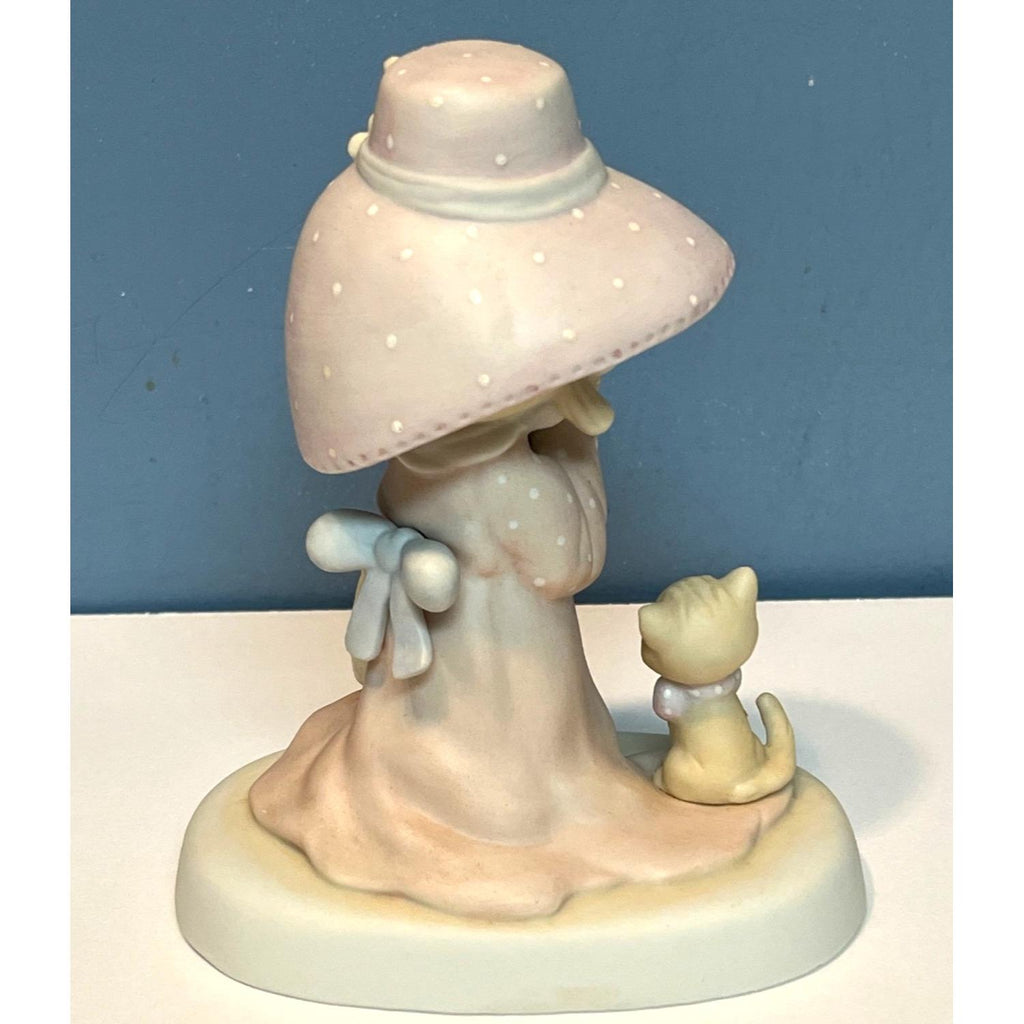 Precious Moments "To A Very Special Mom" Figurine 1983 By Jonathan & David 5.5" tall