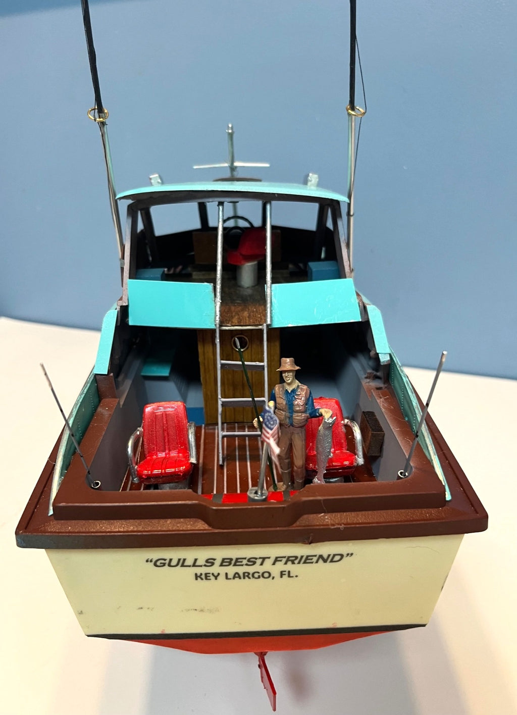 Model Sports Fishing Boat Cabin Cruiser Model Yacht 17" Long with Base
