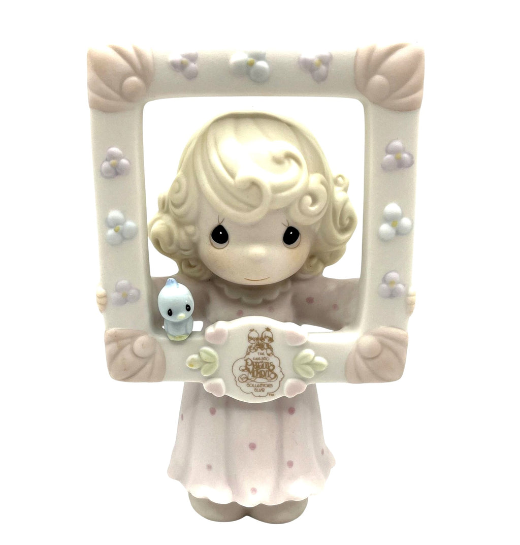 1996 Precious Moments Collectors Club Figurine You're As Pretty As A Picture"  in Original Box.