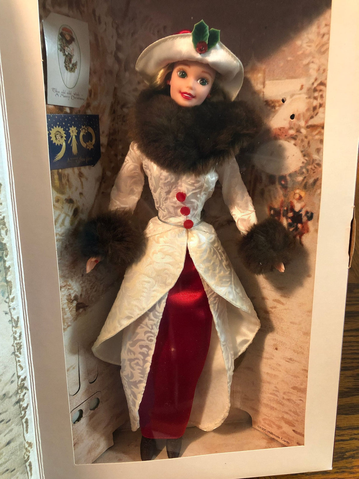 1995 Holiday Memories Barbie Special Edition for Hallmark.  Inspired by antique greeting card artwork from Hallmark Design Collection. 11"