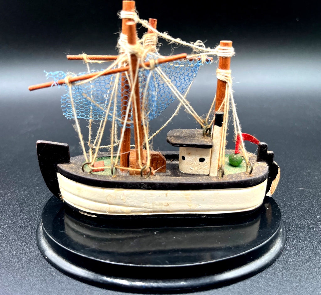 Tangier Island Girl Autographed Book By Shirley Taylor & Patsy Young With Small Wooden Model Boat Display