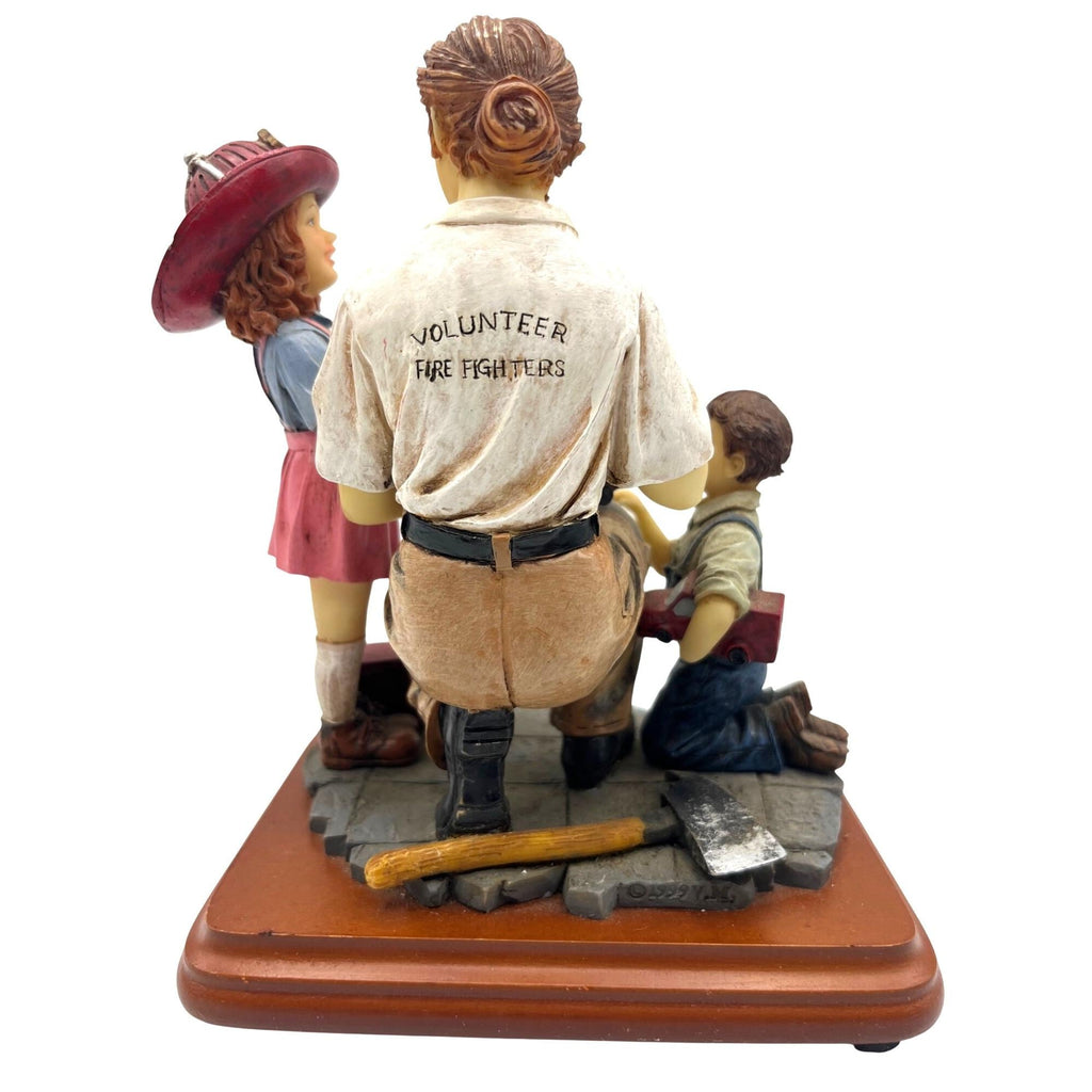 Red Hats Of Courage Volunteer Firefighter Figurine "Voluntary Comfort Duty" 1999 By Vanmark Handcrafted Resin Sculpture