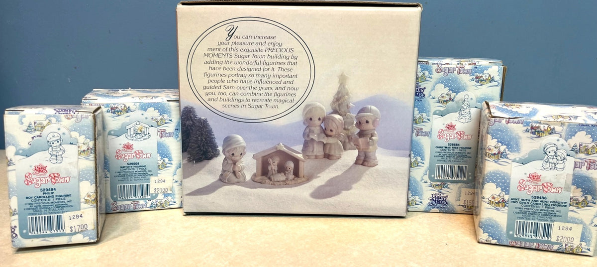Precious Moments Sugar Town Chapel Nightlight Holiday Decor Includes 4 Individual Figurines