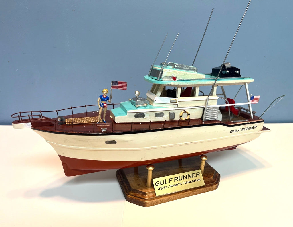 Model Boat Custom Made Wooden Sports Fisherman Cabin Cruiser Ship Model 17" long w Stand