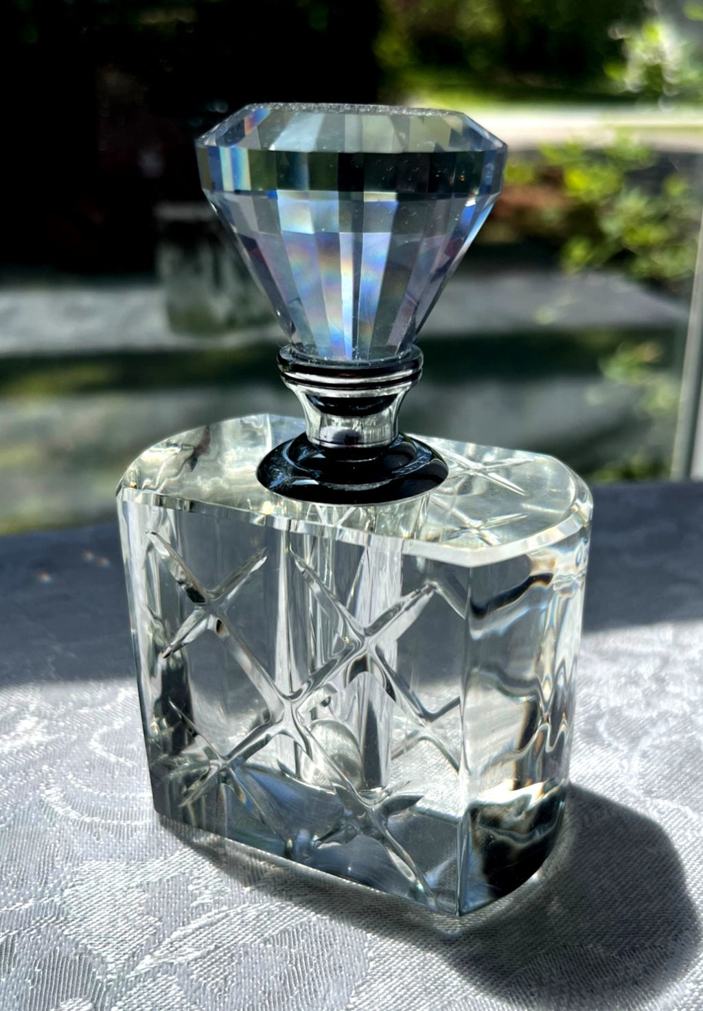 Crystal Glass Perfume Bottle With Diamond-Cut Design and Crystal Stopper with Glass Dauber 4.5" tall