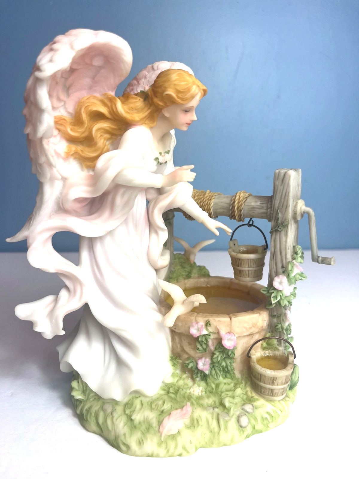 Seraphim Classics Alexandra "Endless Dreams" 1998 Special Event Angel Figurine With Well By Roman Inc.
