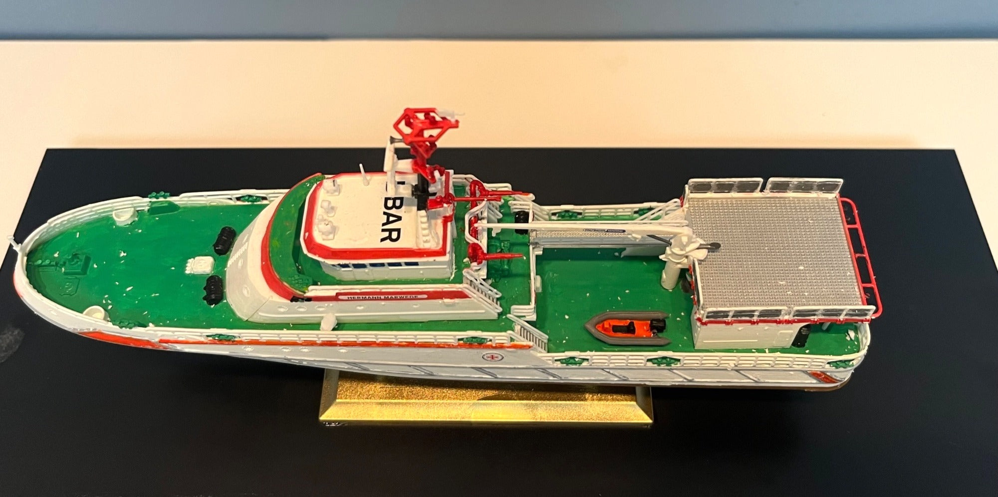 Model Boat Maritime Search & Rescue Hermann Marwede Ship Display w Acrylic Case