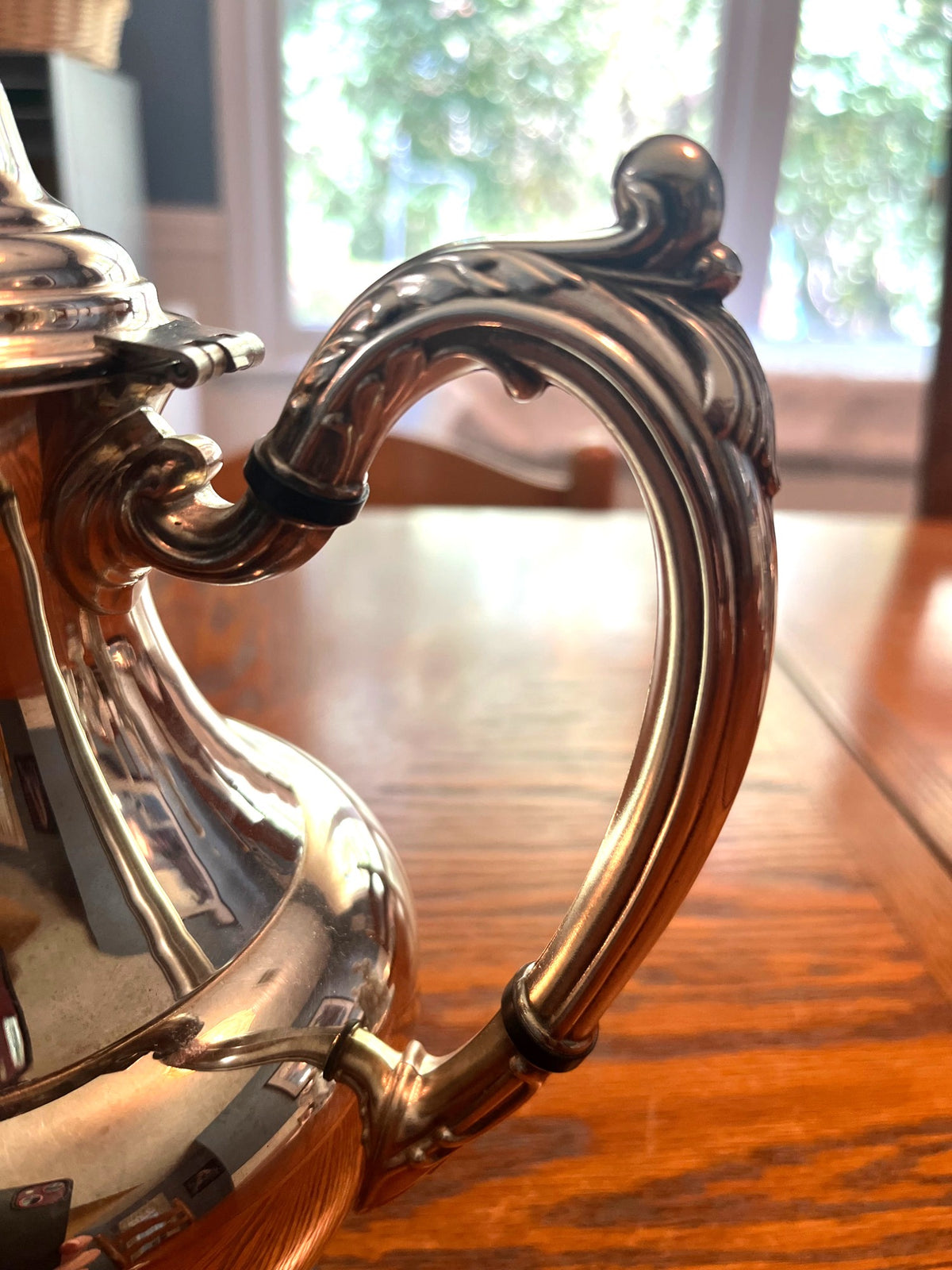Vintage Silver-Plated Oneida Seacrest Coffee/Teapot With Ornate Handle Spout and Filial Design 10" tall