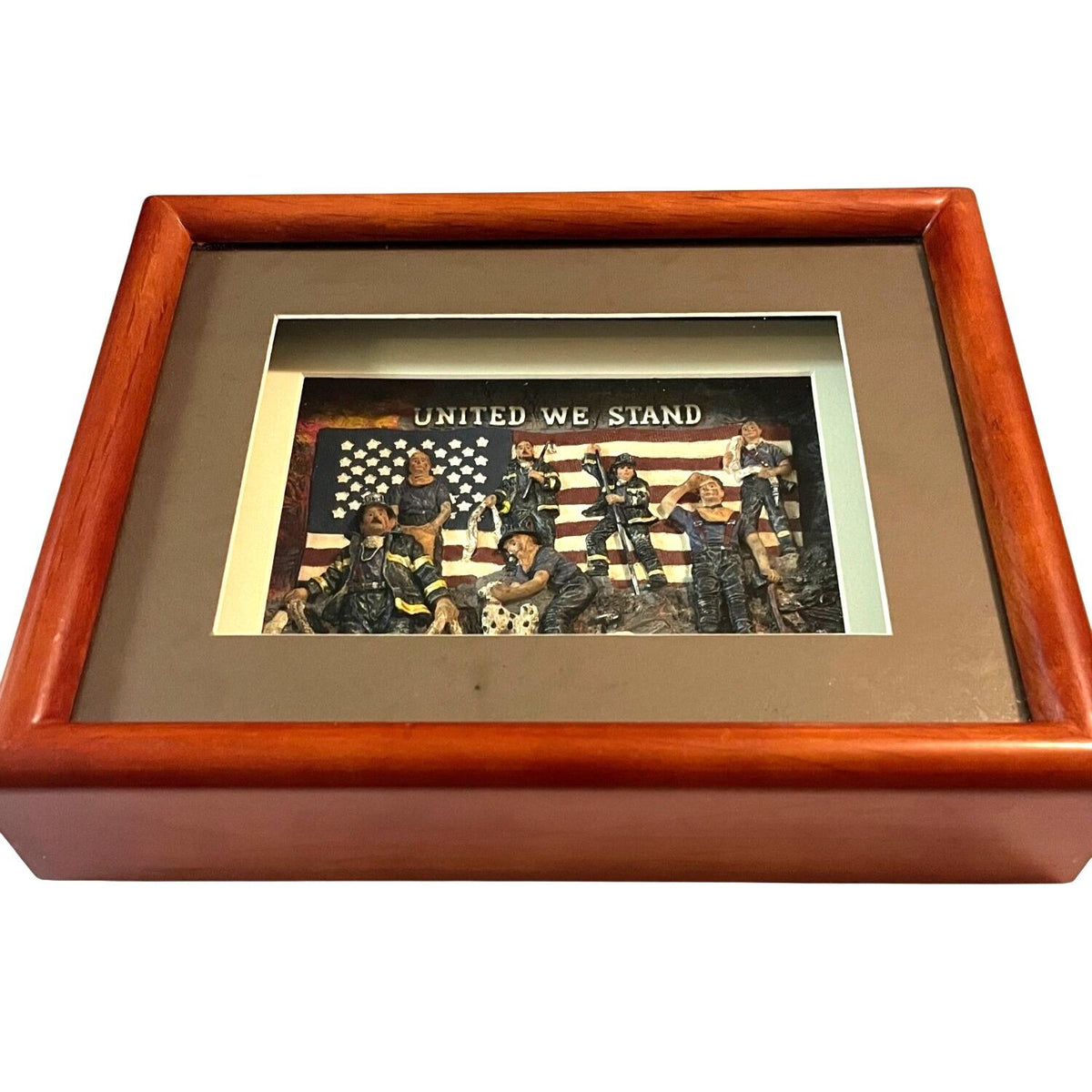 9-11 Commemorative Firefighter Relief Plaque United We Stand Moments To Remember Wood Shadowbox Frame About Faces Design 2001