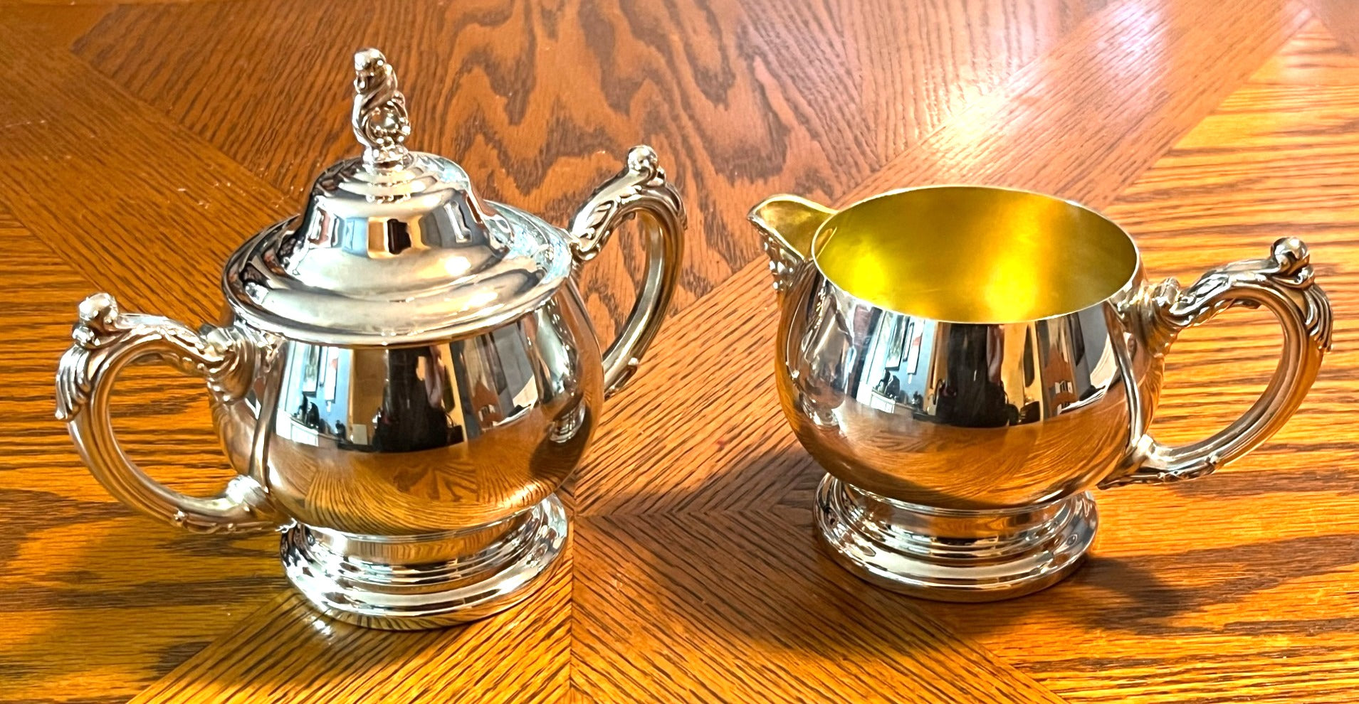 Vintage Silver Plated Creamer & Sugar Bowl Set With Lid By Oneida Sea Crest Pattern Elegant Tableware For Tea Or Coffee Service