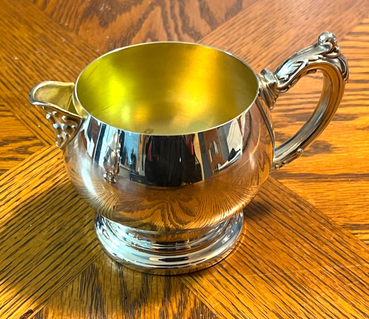 Vintage Silver Plated Creamer & Sugar Bowl Set With Lid By Oneida Sea Crest Pattern Elegant Tableware For Tea Or Coffee Service