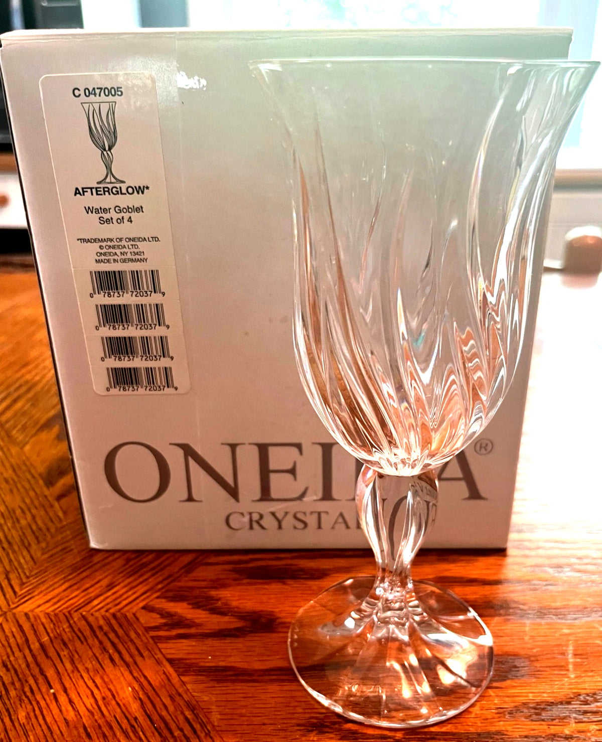 Oneida Crystal Afterglow Pattern Water Goblets Made in Germany Set Of 4 7.5" tall