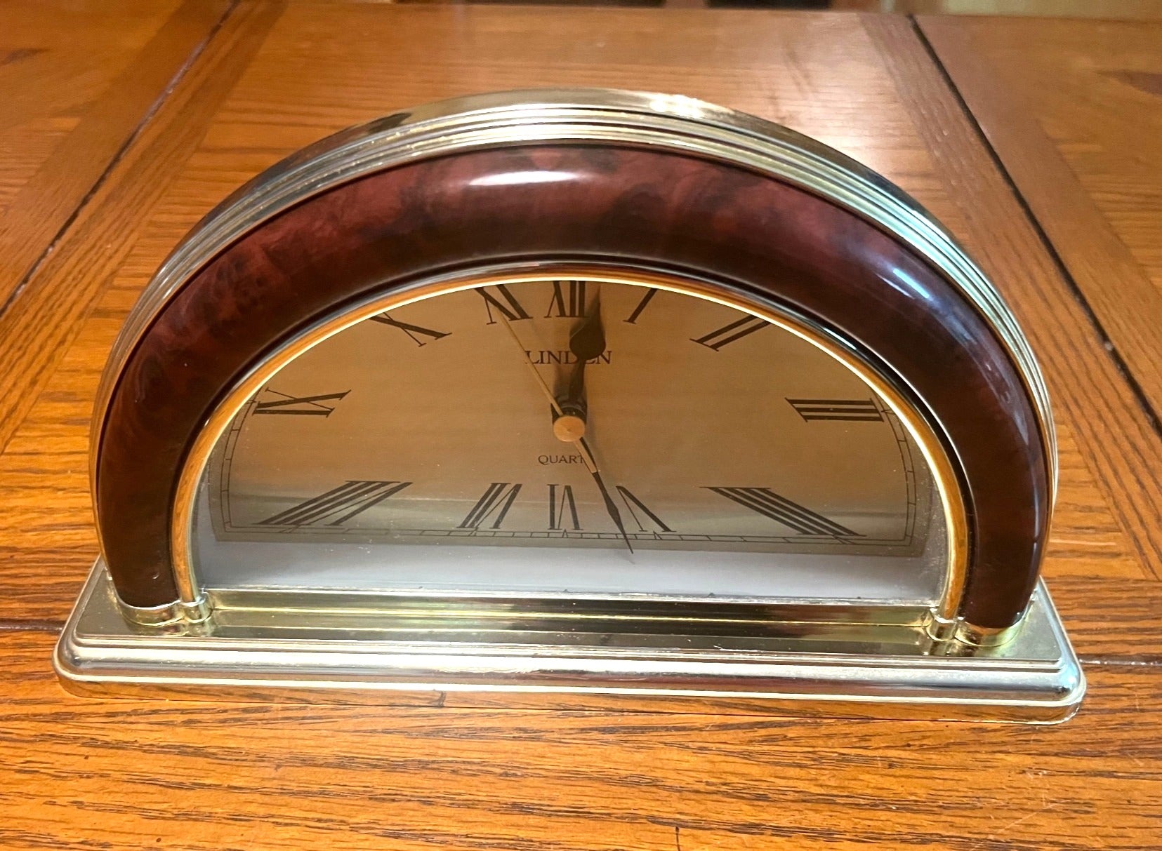 Vintage Linden Desk Clock With Roman Numerals & Brass Look Finish