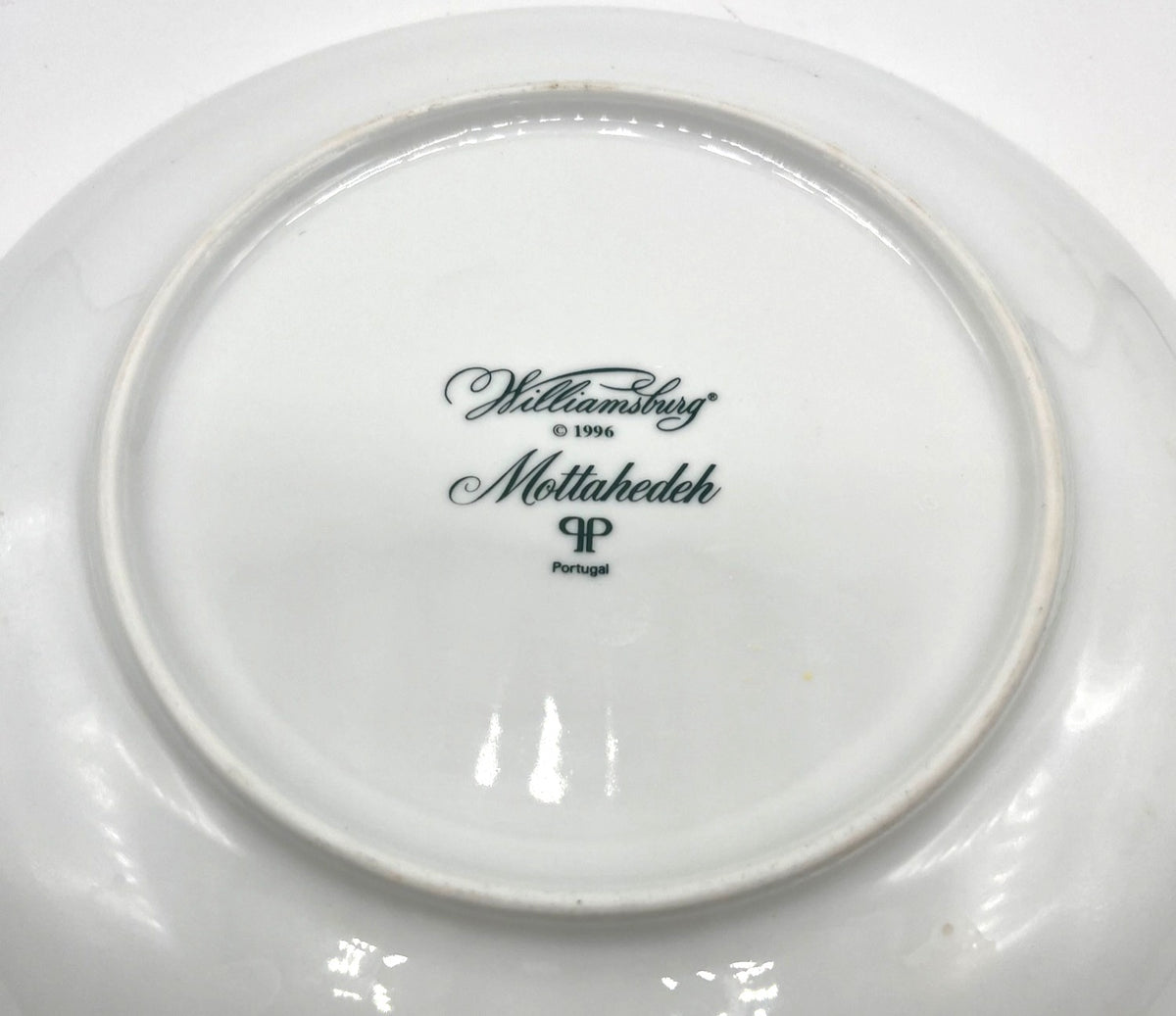 Williamsburg Mottahedeh 1996 Gabriel Green Collector Plate Green Gold Angel Design Porcelain Made In Portugal 8.25"