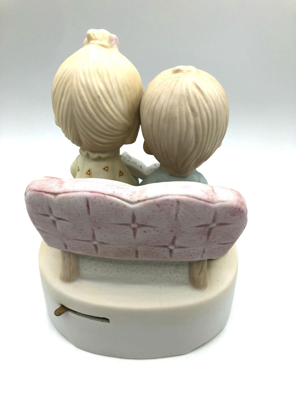Precious Moments 1979 Jonathan and David Musical Figurine "Unto Us A Child is Born".  Plays Jesus Loves Me.  Vintage in Excellent Condition
