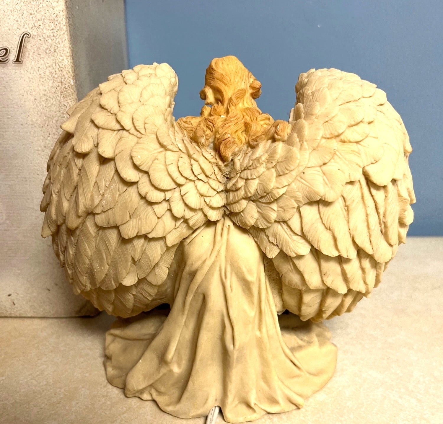 Sculptured Angel Nightlight With Nativity Scene Figurine 7" high