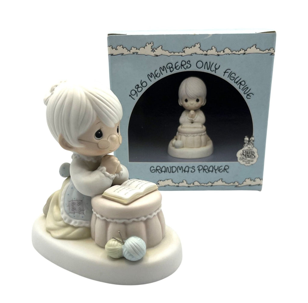 1986 Precious Moments Members Only Figurine Grandma's Prayer  4.5" x 4.5" tall