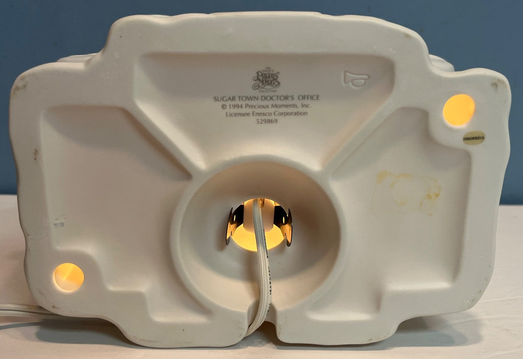Sugar Town Doctors Office Lighted Ceramic House 1994 Precious Moments White With Yellow Glow with 3 Individual Figurines