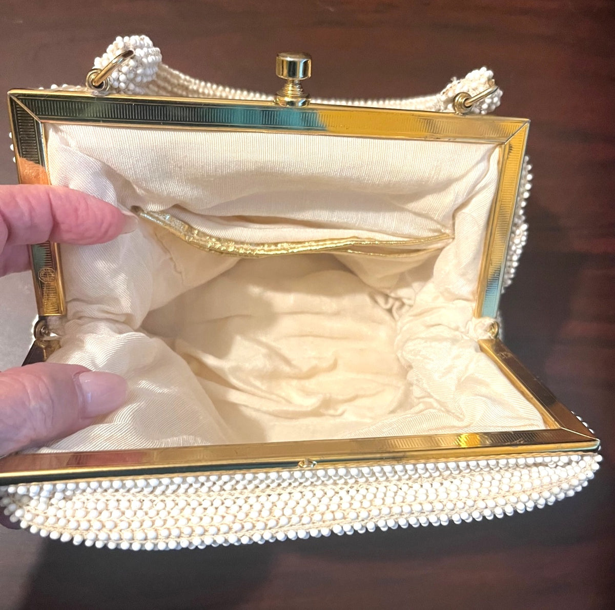 Vintage White Beaded Evening Handbag With Gold-Tone Frame 9" x 7"