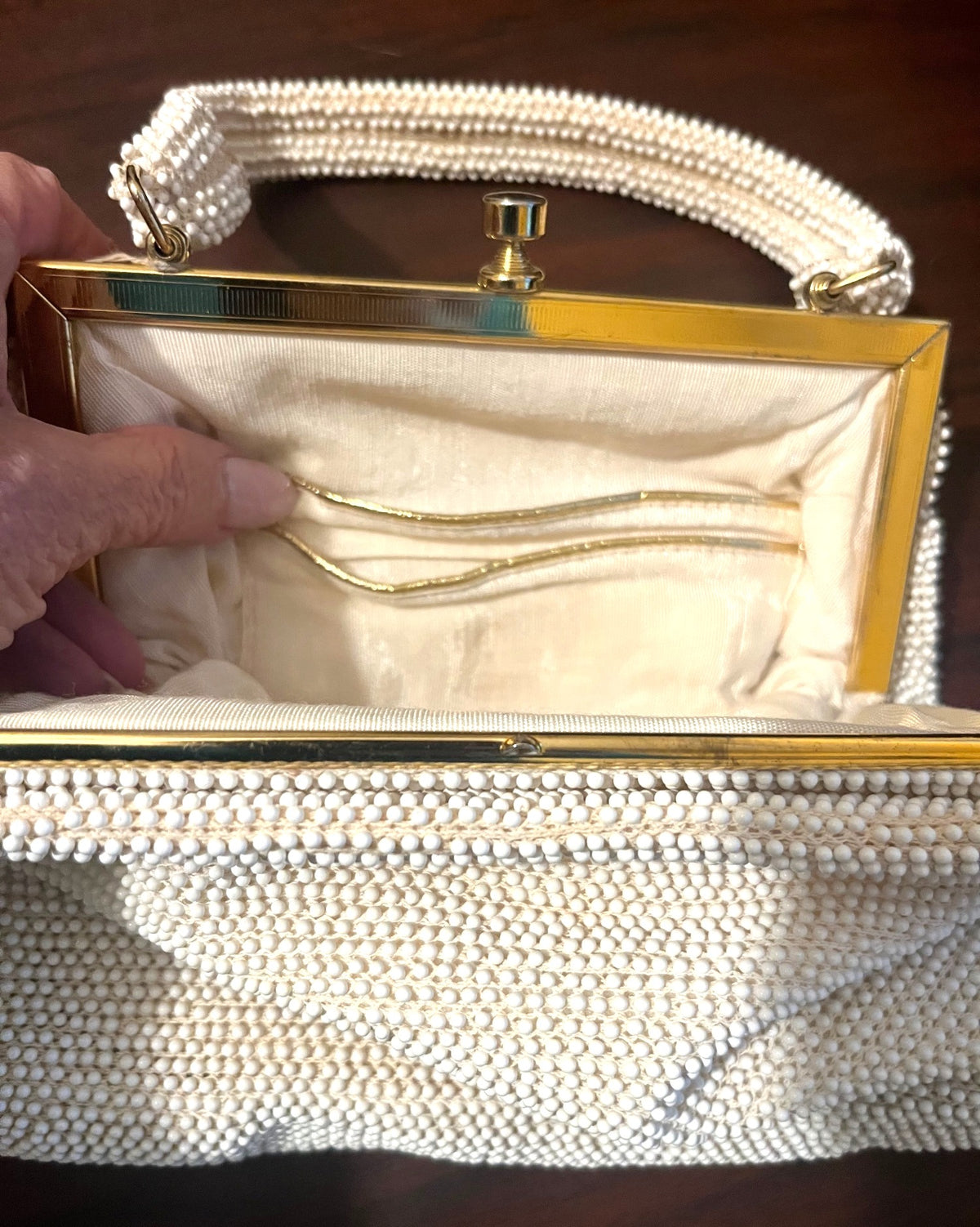 Vintage White Beaded Evening Handbag With Gold-Tone Frame 9" x 7"