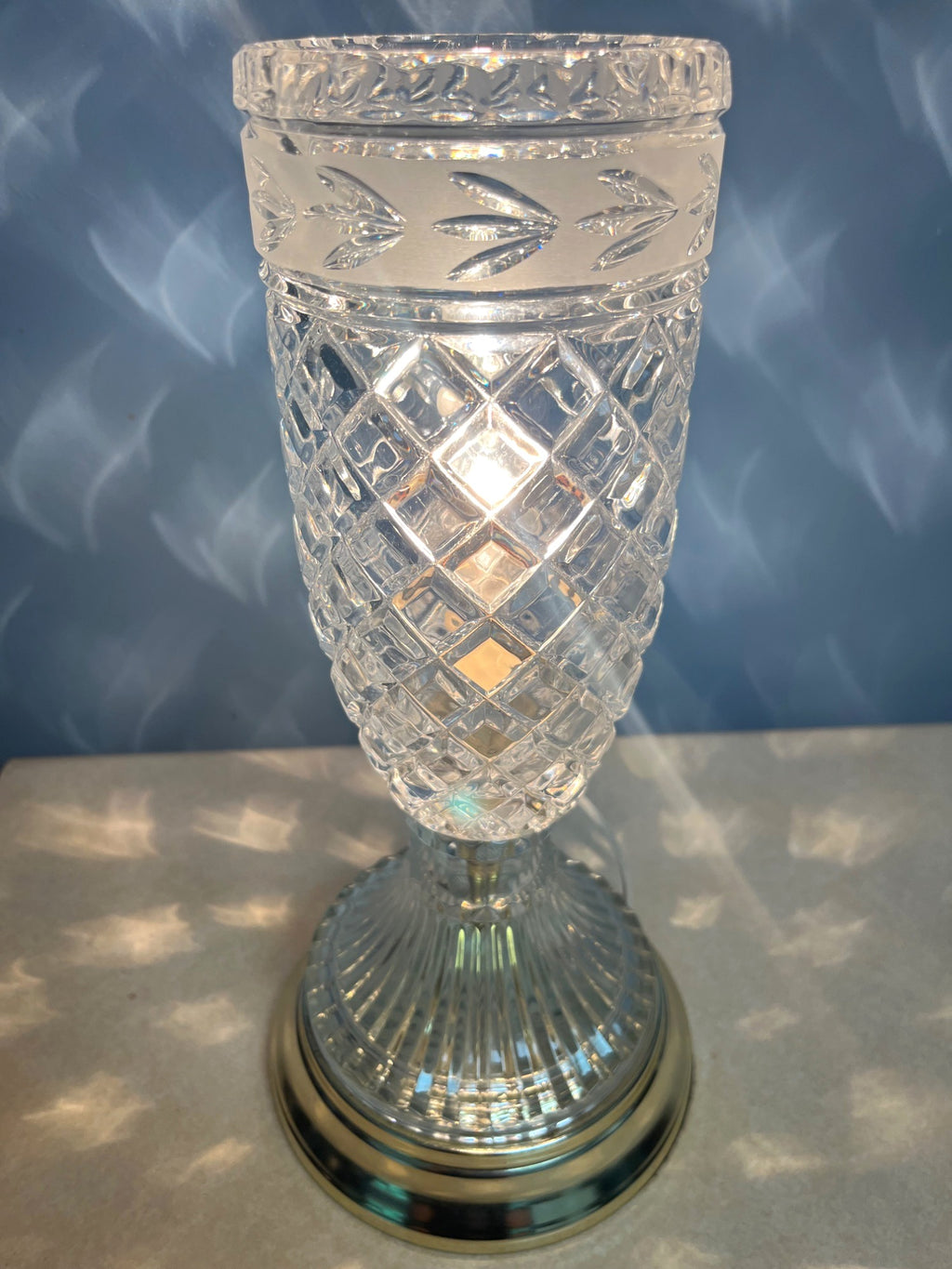 Crystal Diamond-Cut Accent Table Lamp With Ribbed Base on Brass Base - Elegant Decorative Lighting Piece 13.5" tall