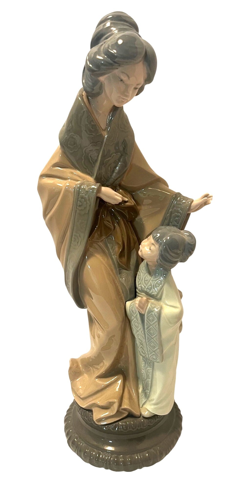 NAO By Lladro Japanese Geisha Mother & Daughter Porcelain Figurine Elegant Glossy Finish 15" tall