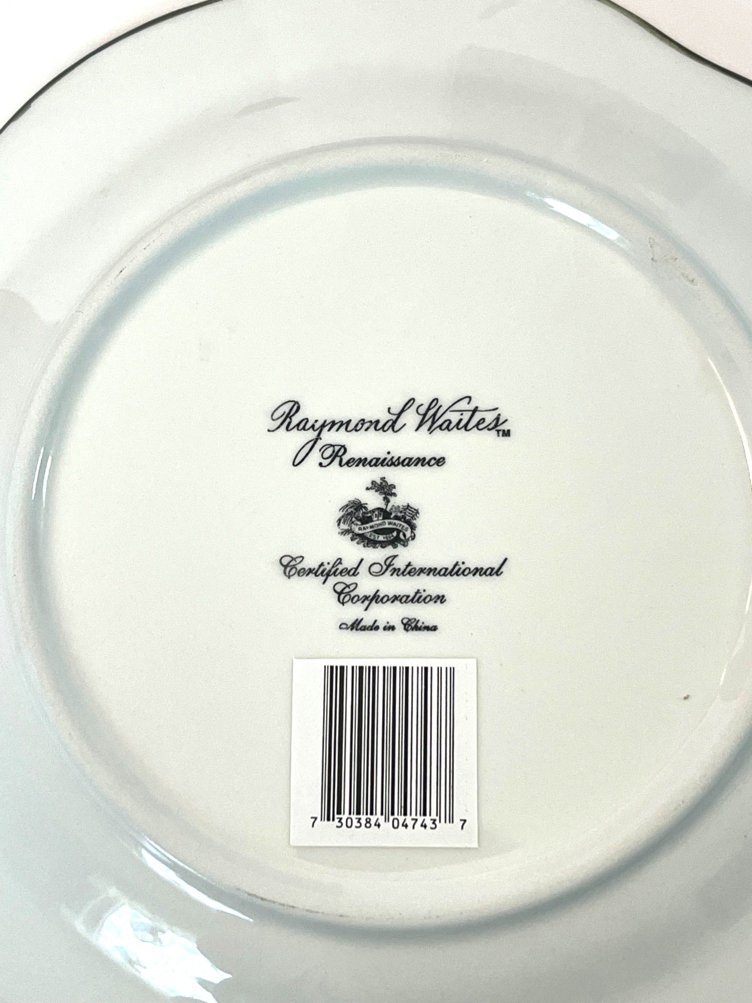 Renaissance Raymond Waites Salad & Dessert Plates 8.5" Floral Fruit Design Set Of 4 Certified International